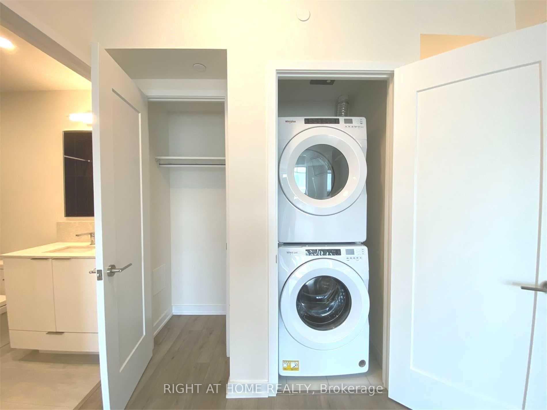28 Freeland Street Unit 810 photo 10
