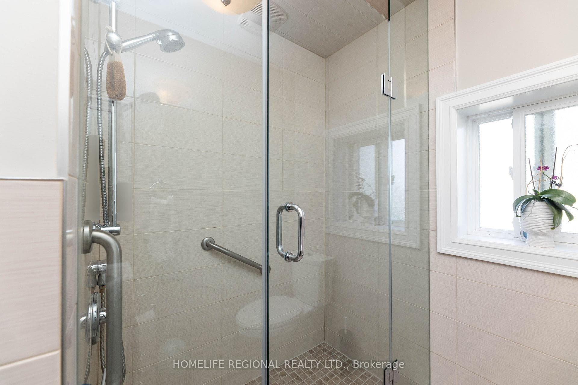 200 Roxton Road Unit Main photo 5
