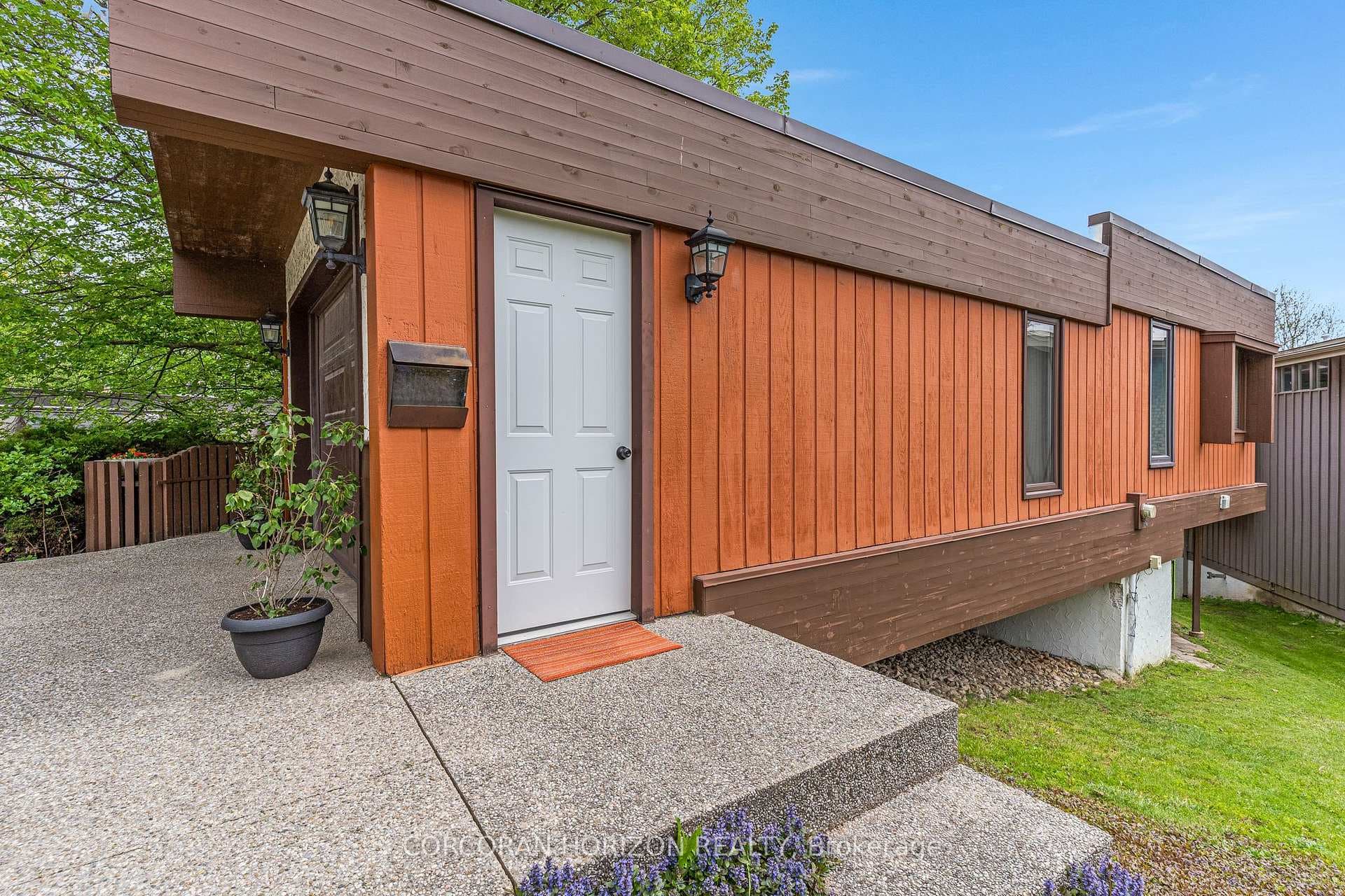 565 Fountain Street photo 7