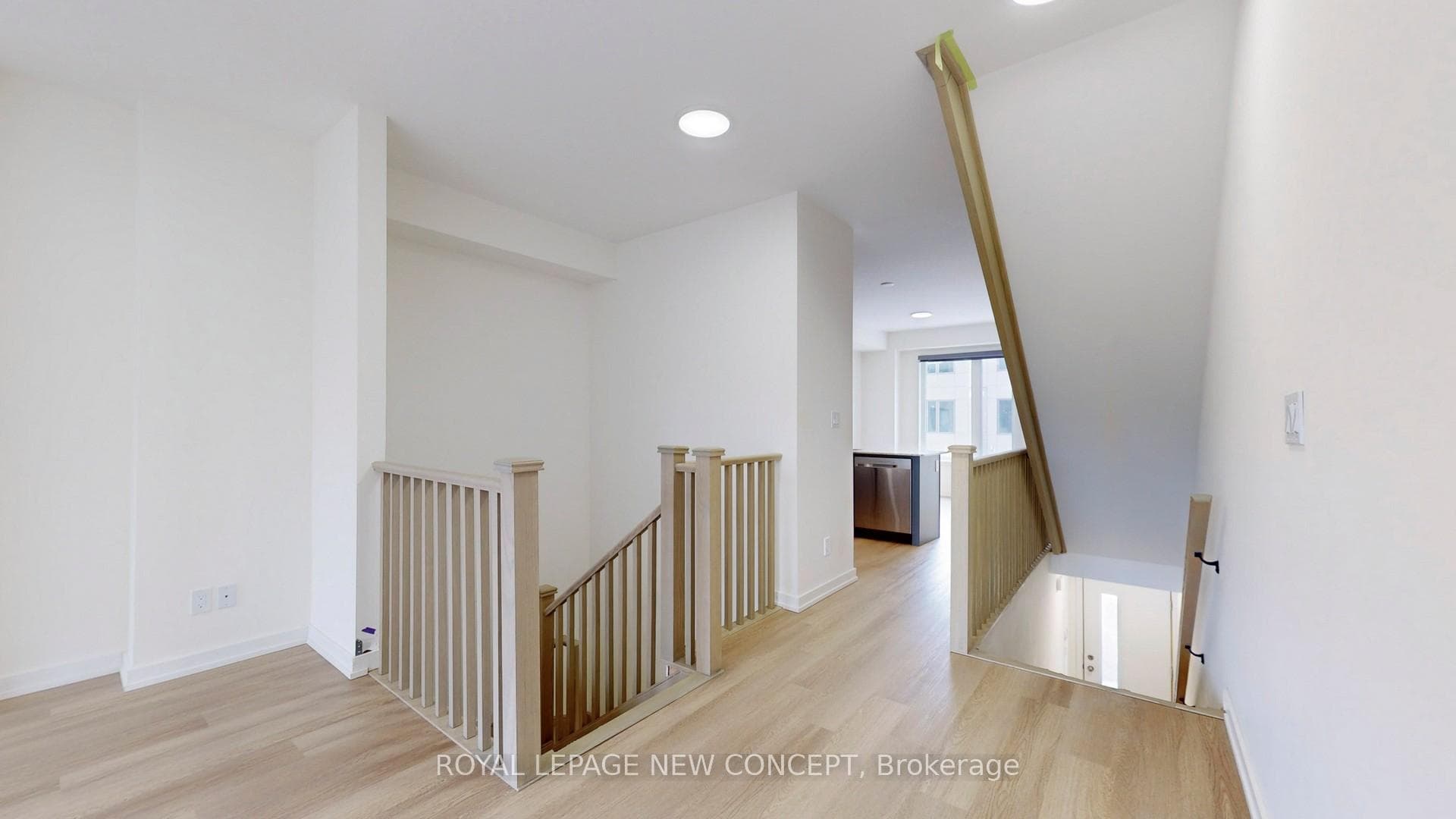 8 Winters Crescent photo 16
