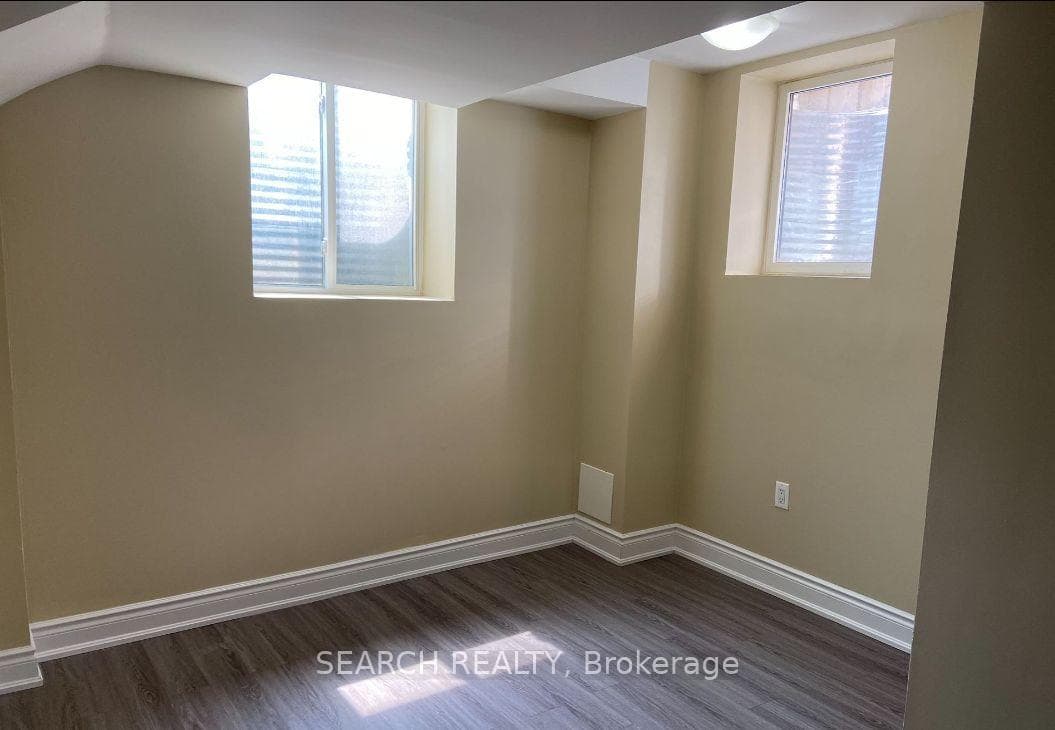 93 Templehill Road Unit B photo 3