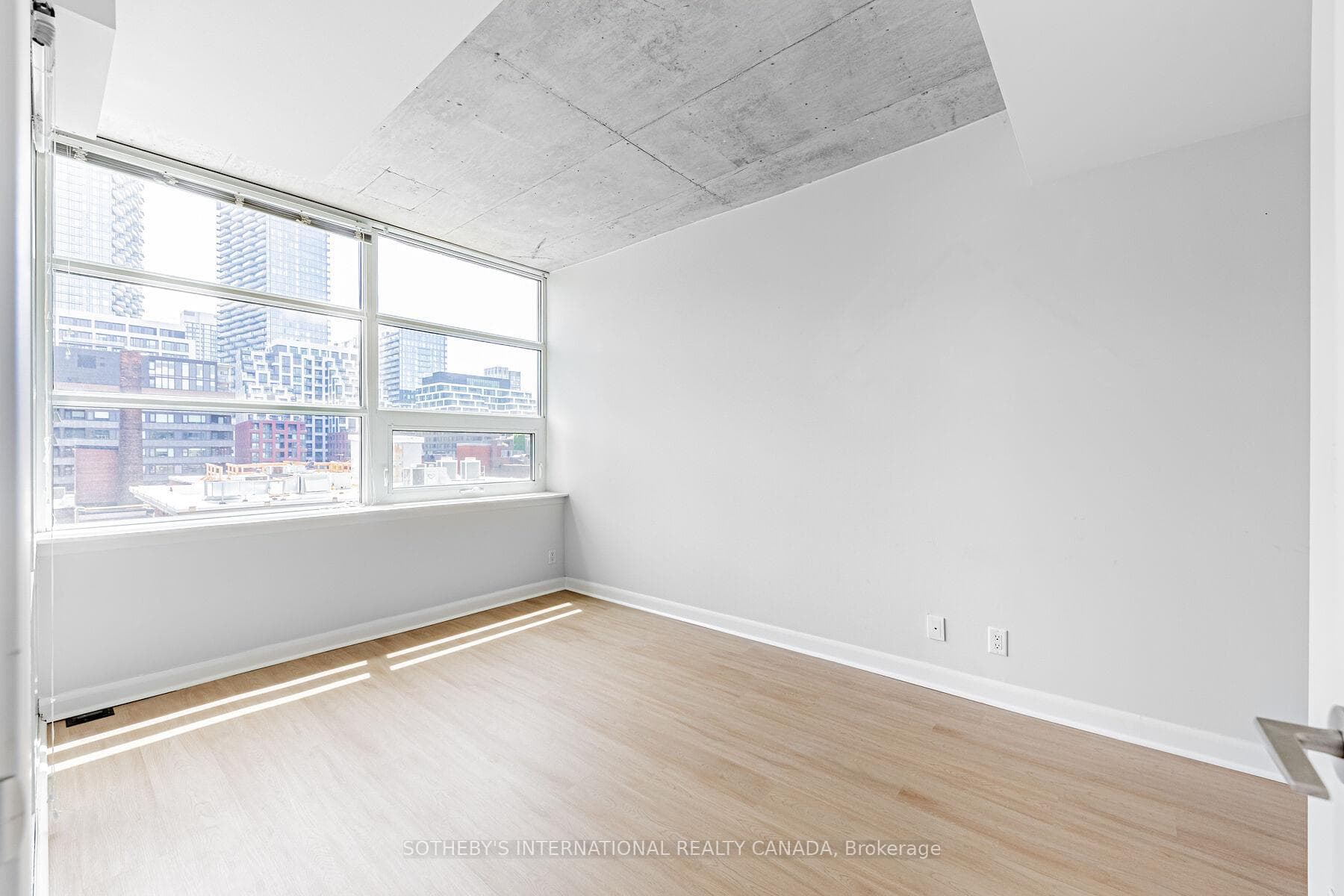 478 King Street Unit 609 photo 19