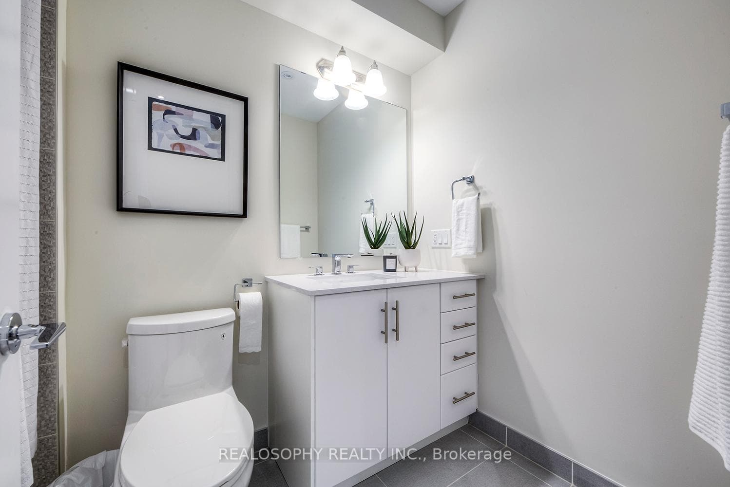 2 Hesperus Road photo 24