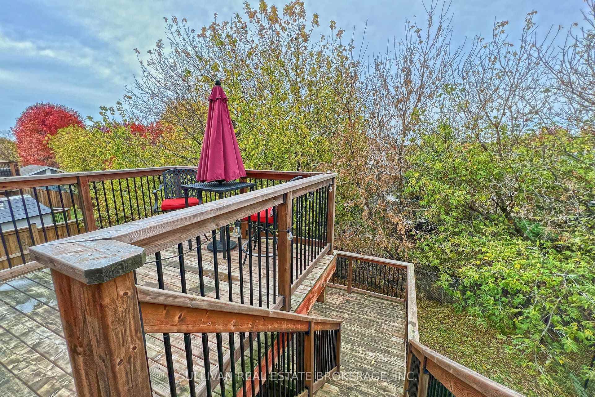 262 Vincent Drive photo 31