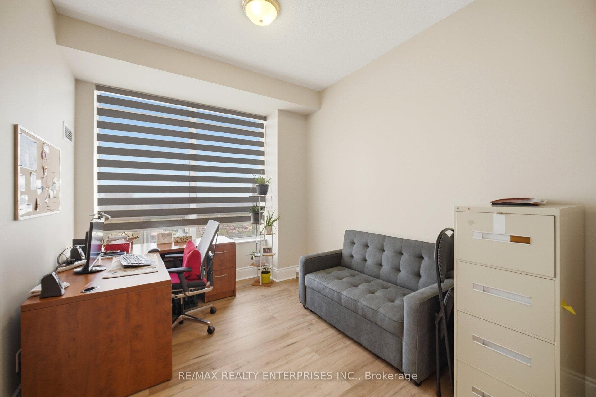 35 Kingsbridge Garden Circle Unit 3301 photo 20