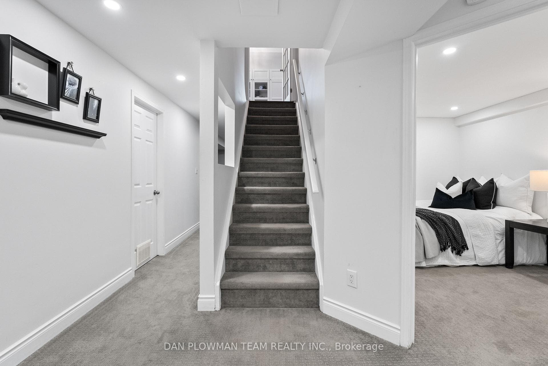 63 Scadding Avenue photo 35