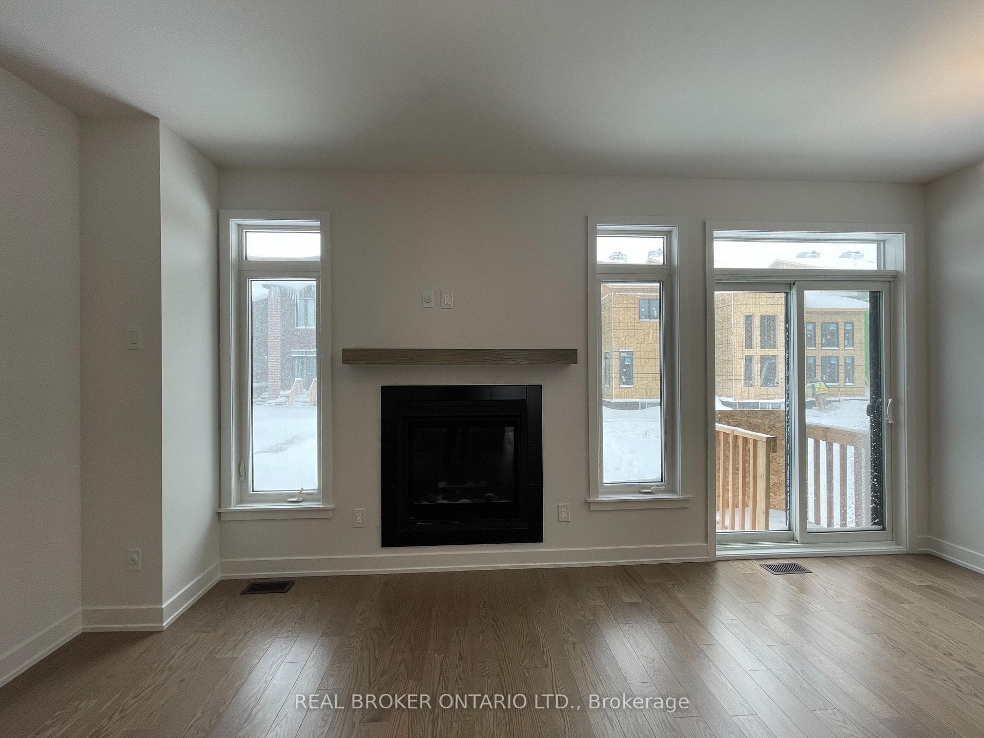 882 Solarium Avenue photo 11