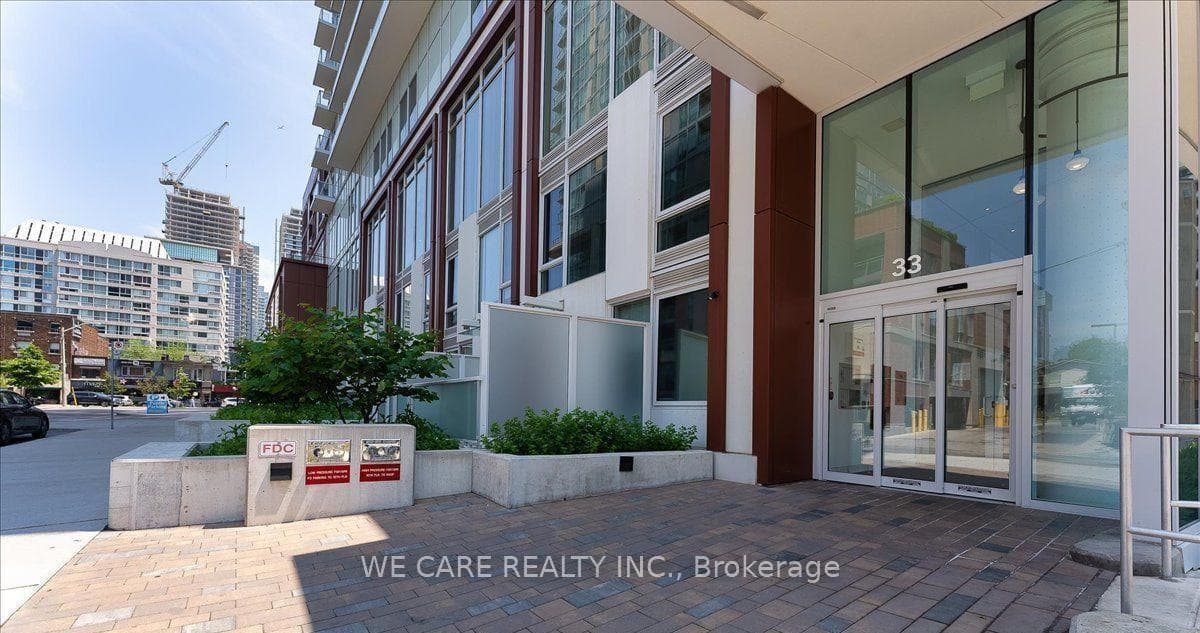 33 Helendale Avenue Unit 1407 photo 16