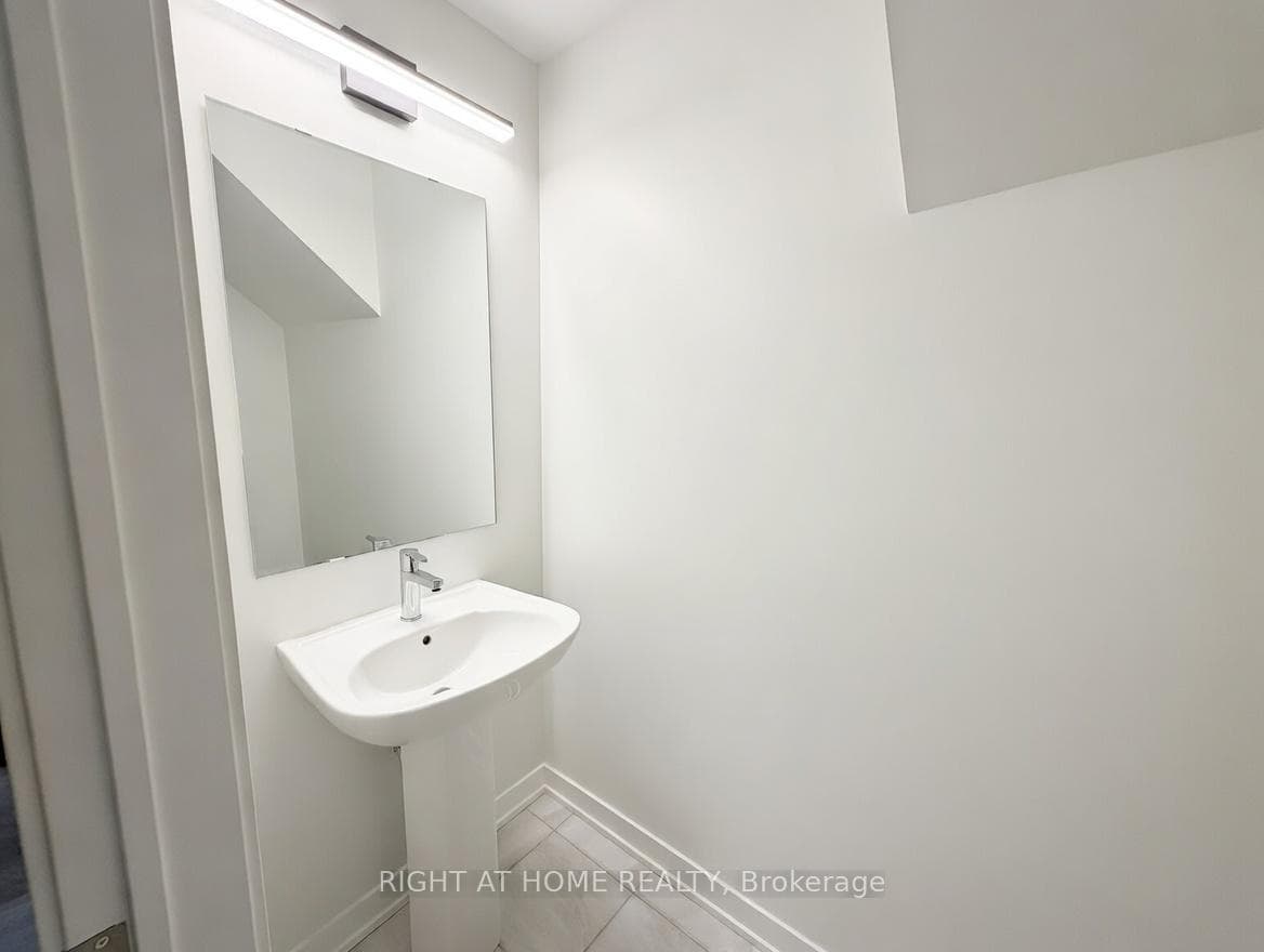 3409 Ridgeway Drive Unit 31 photo 10