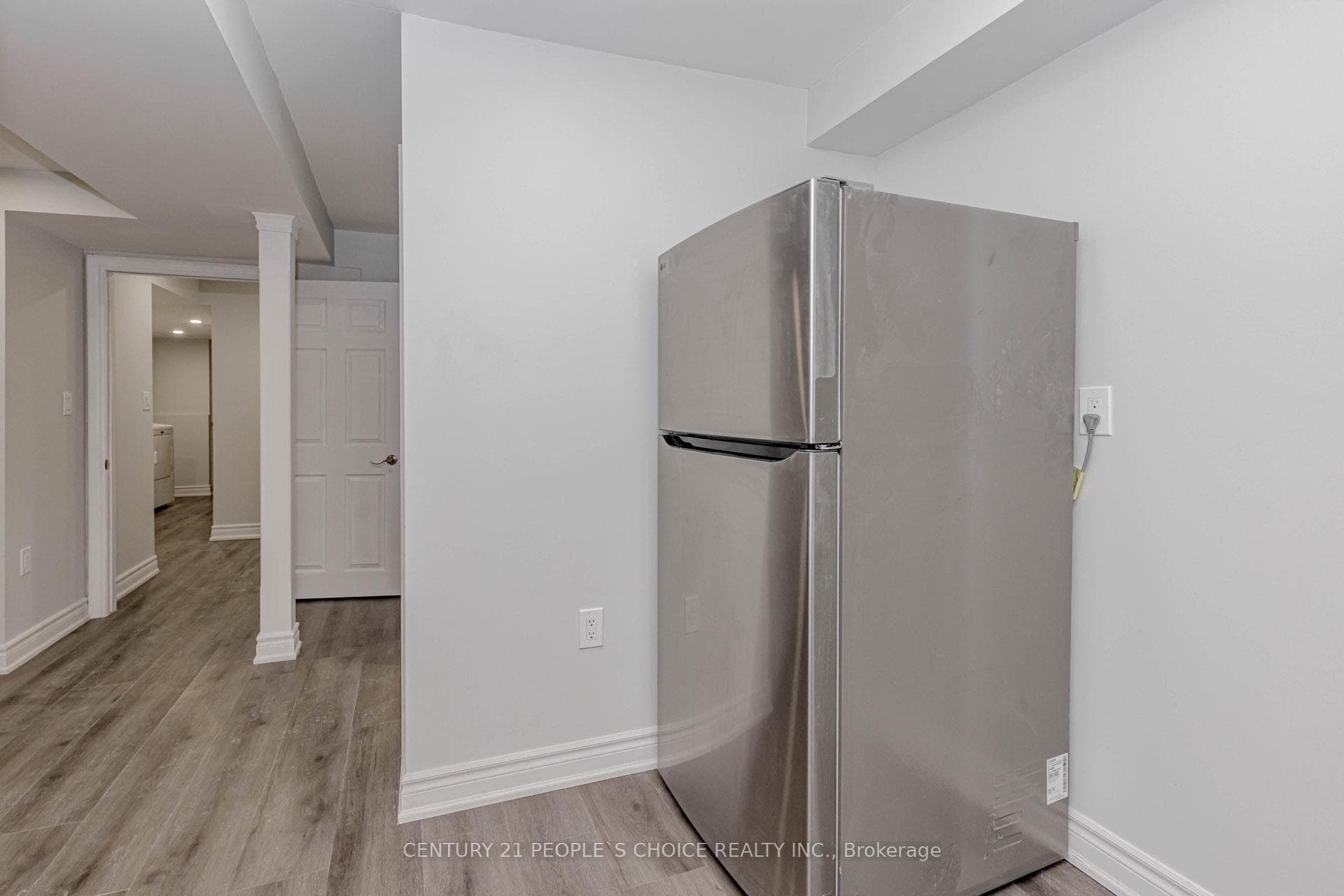 5844 Gant Crescent Unit BSMT photo 16
