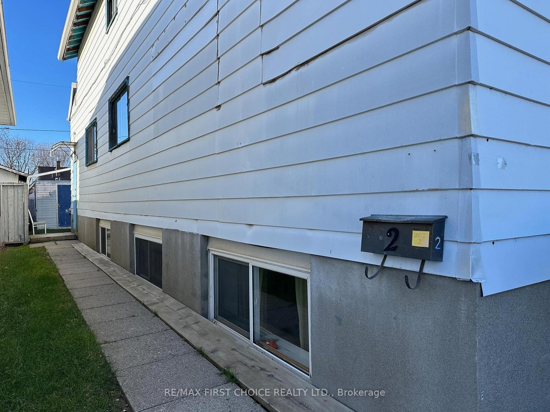 723 Brodie Street photo 17
