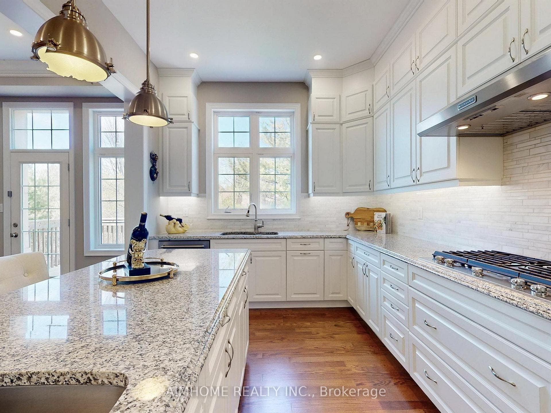 46 Bridgepointe Court photo 16