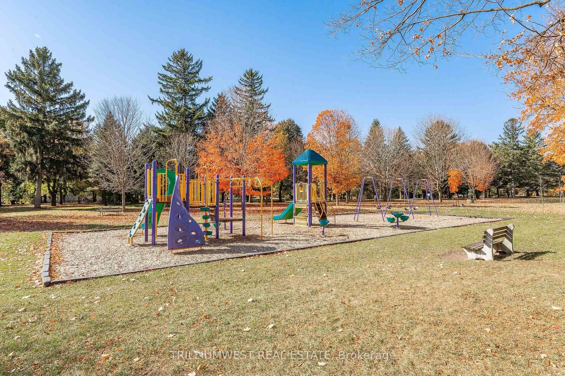 19 Woodlawn Road Unit 603 photo 37