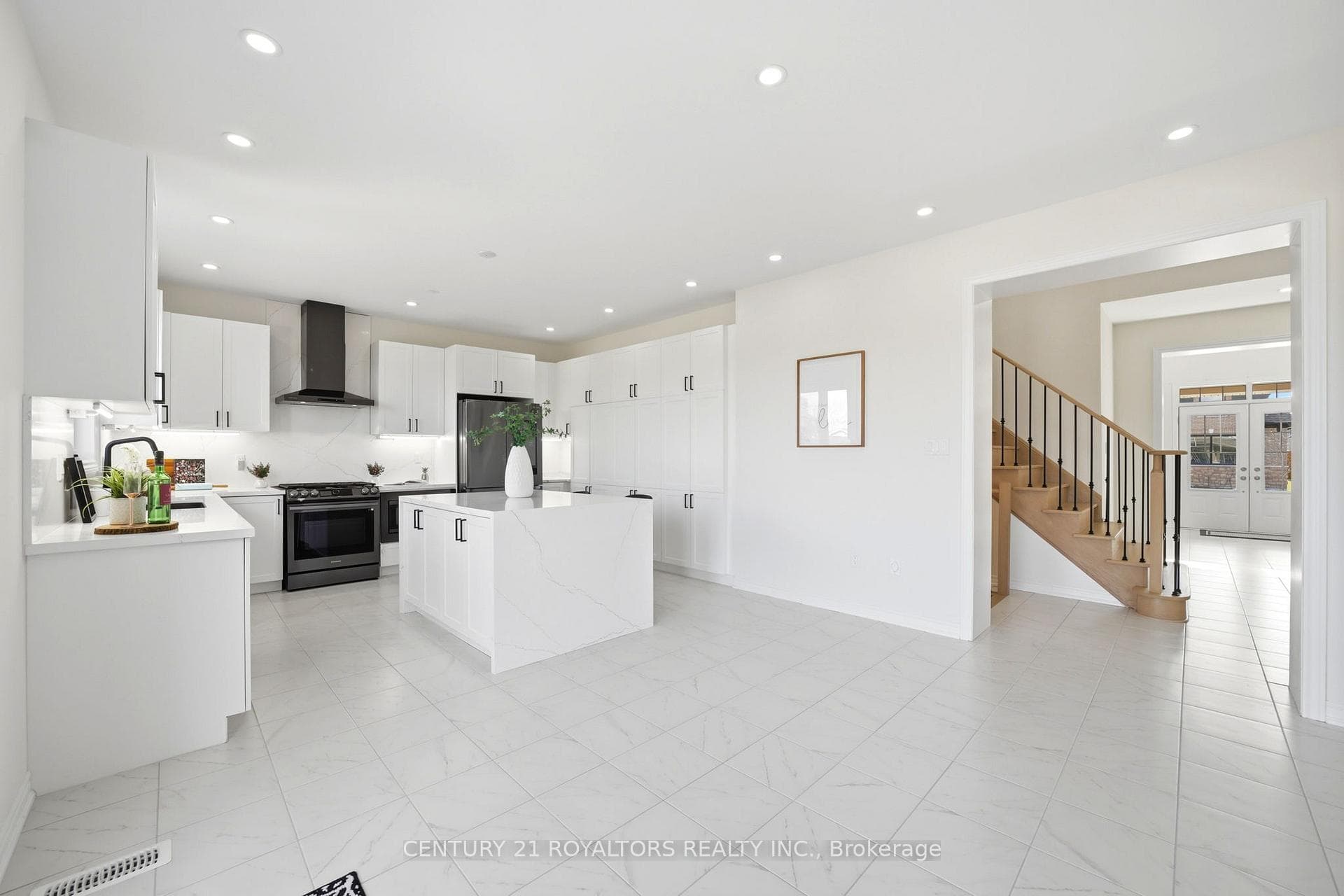 107 Rugman Crescent photo 13
