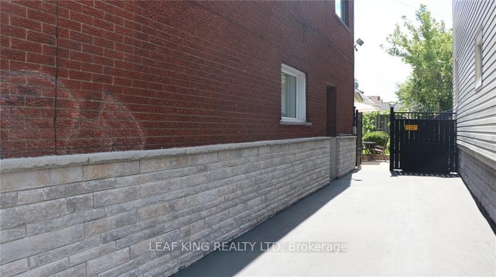 1476 Barton Street Unit 2 photo 11