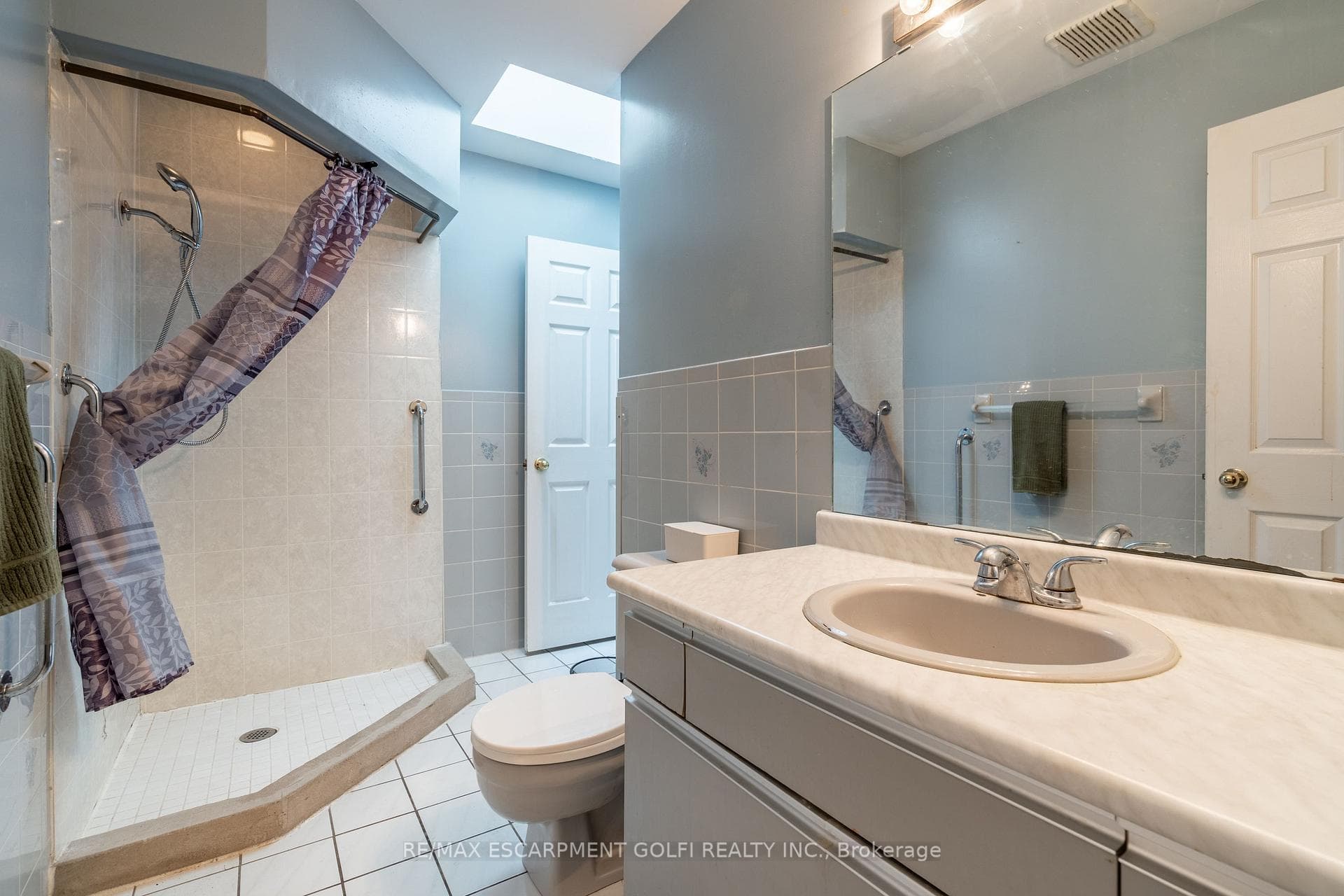 707 Acadia Drive photo 15