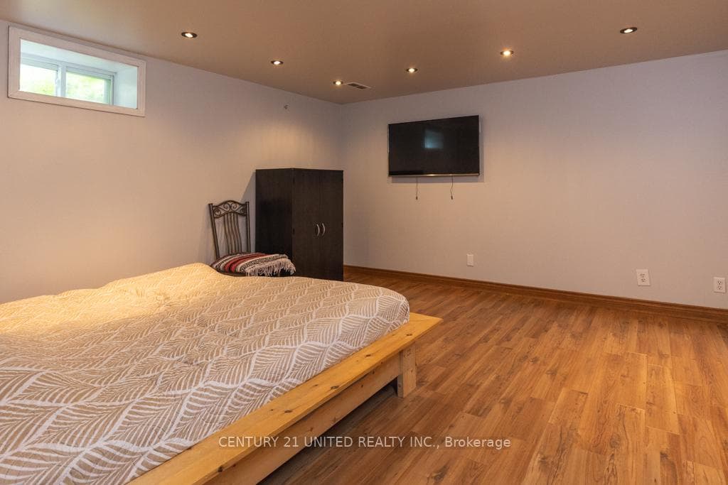 165 Shanagarry Drive photo 22