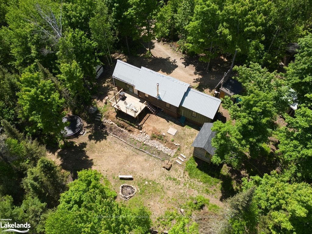 413 UPLANDS Road photo 32