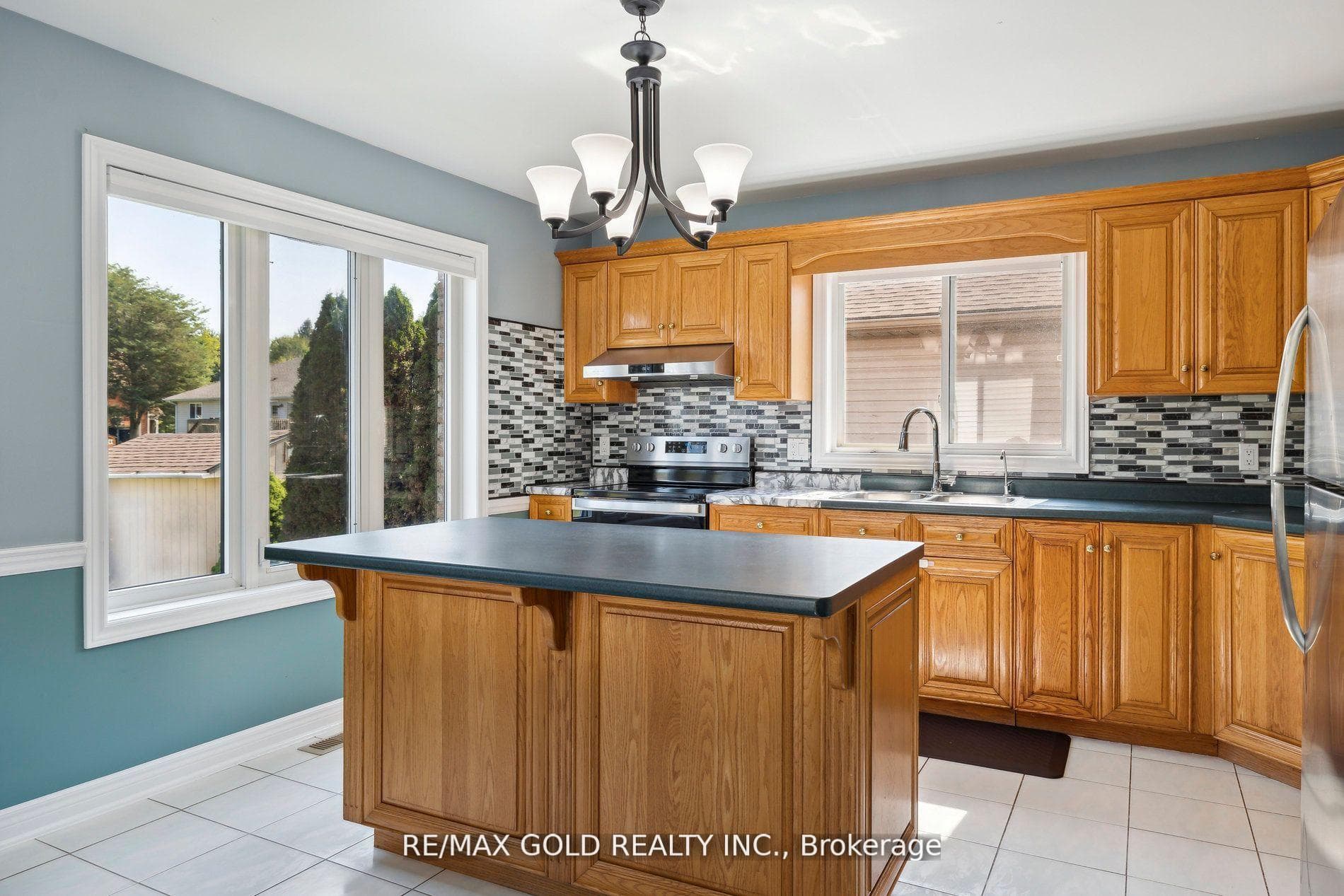 494 Balsam Road photo 20