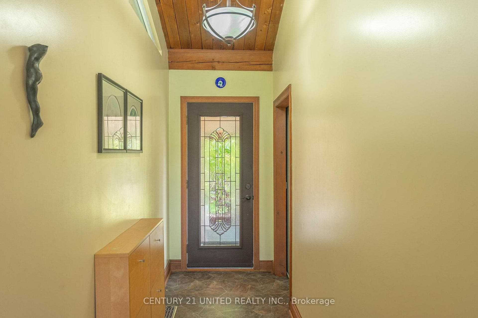 646 Ludgate Street photo 14