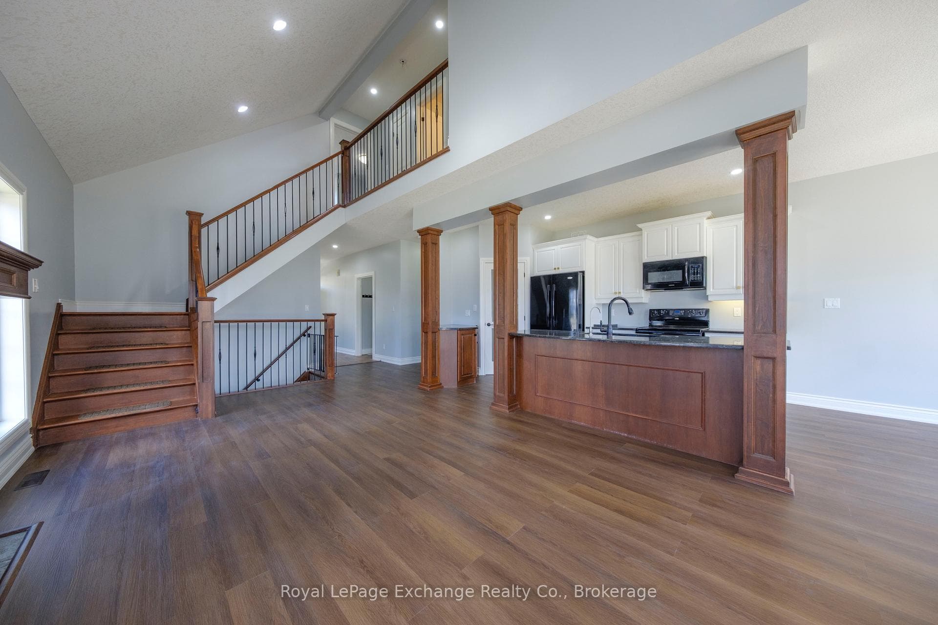 310 Wieck Boulevard photo 22