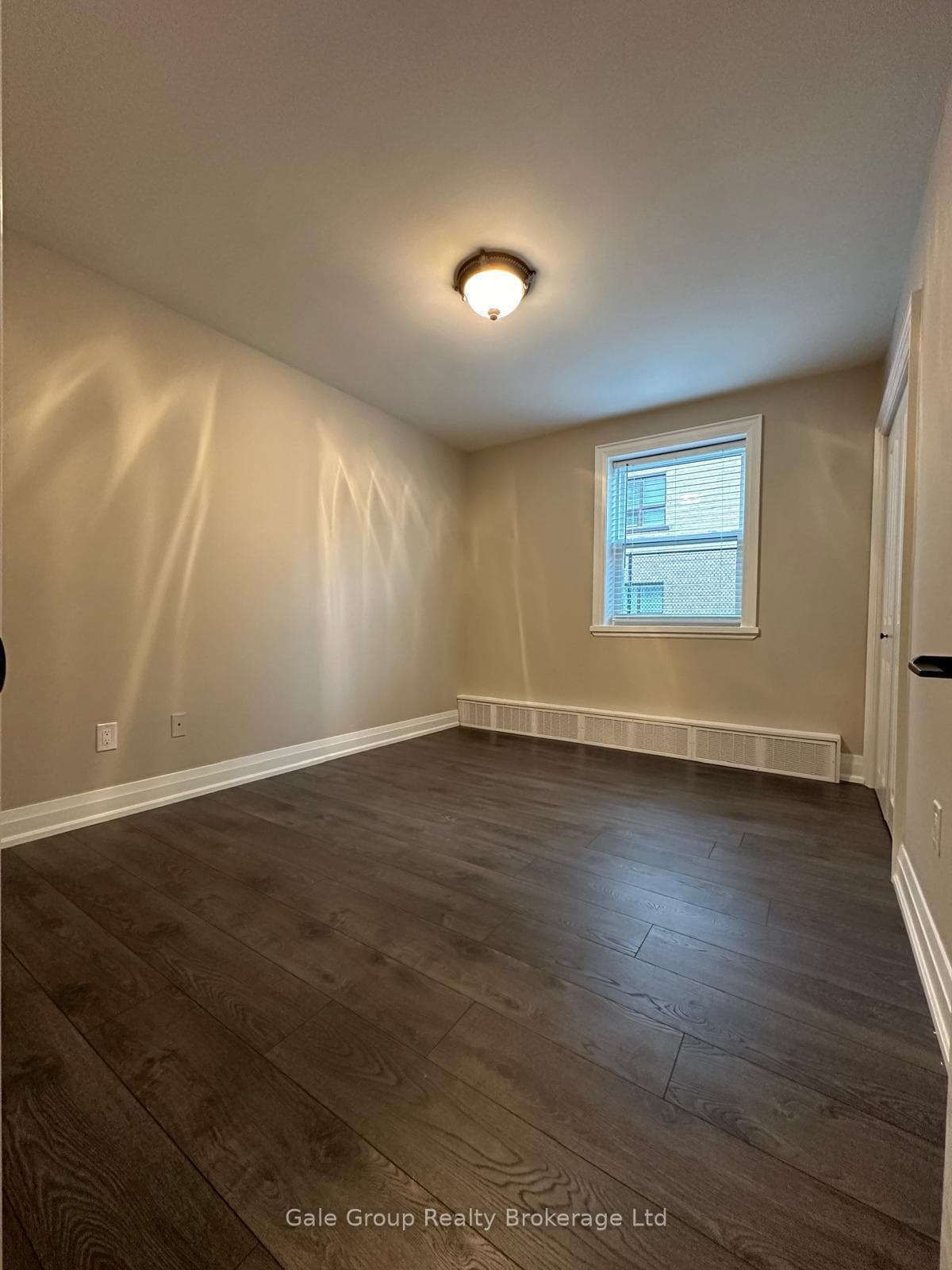 27 Paisley Boulevard Unit Unit 2 photo 7
