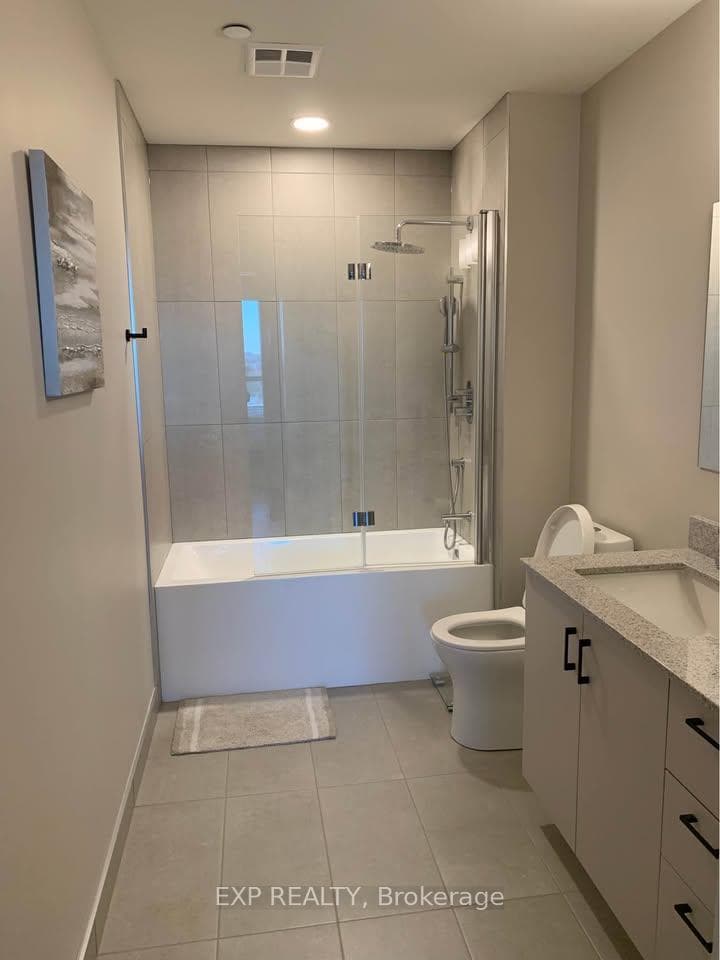 275 Carling Avenue Unit 703 photo 8
