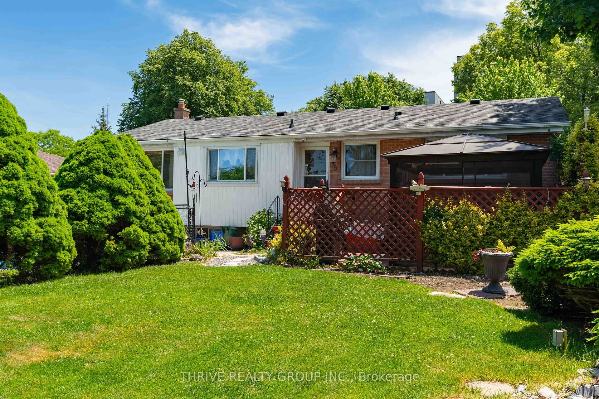 6 Southwood Crescent photo 36