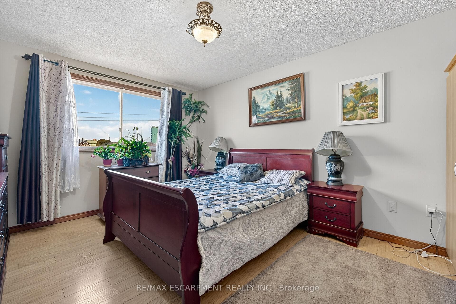 36 Cluny Avenue photo 26