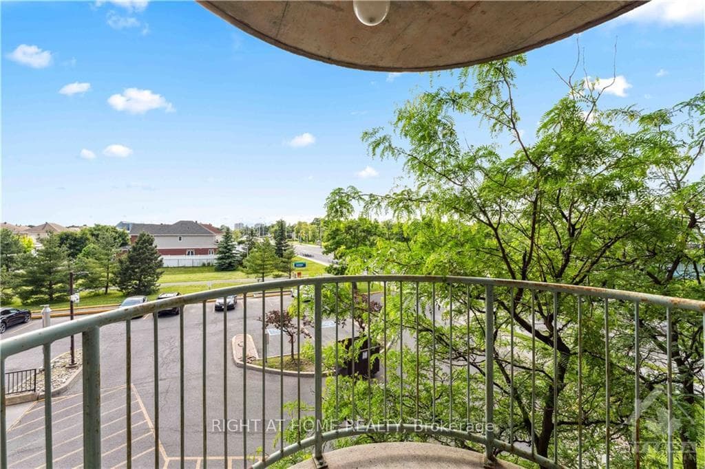 1440 HERON Road Unit 312 photo 14