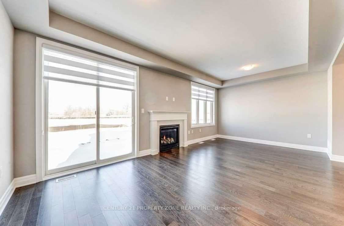 417 Gordon Krantz Avenue photo 9