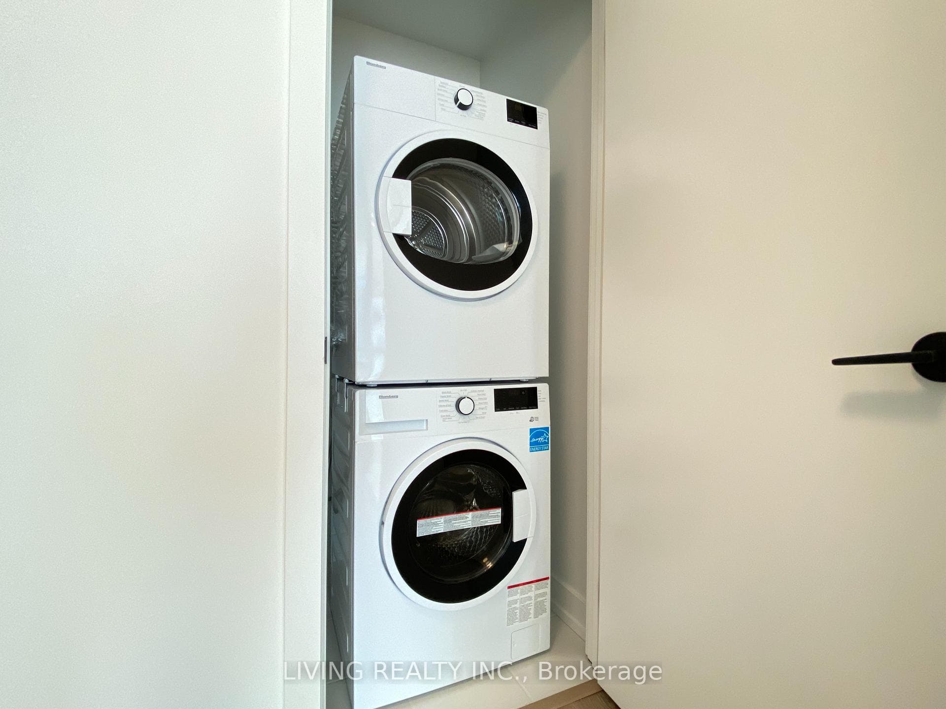 127 Broadway Avenue Unit 2804 photo 27