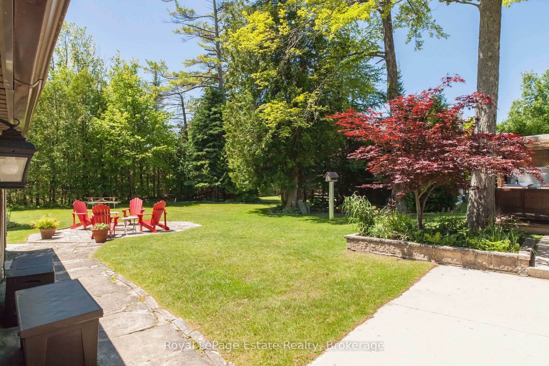 326 Lindsay Street photo 48