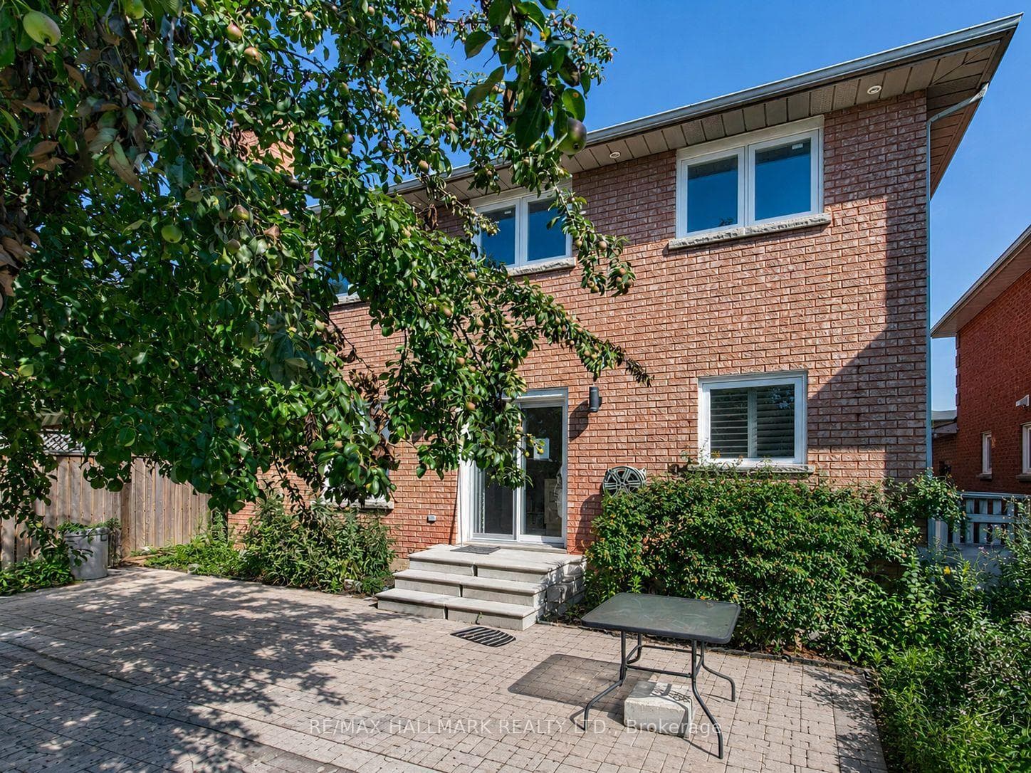 287 Andy Crescent photo 33