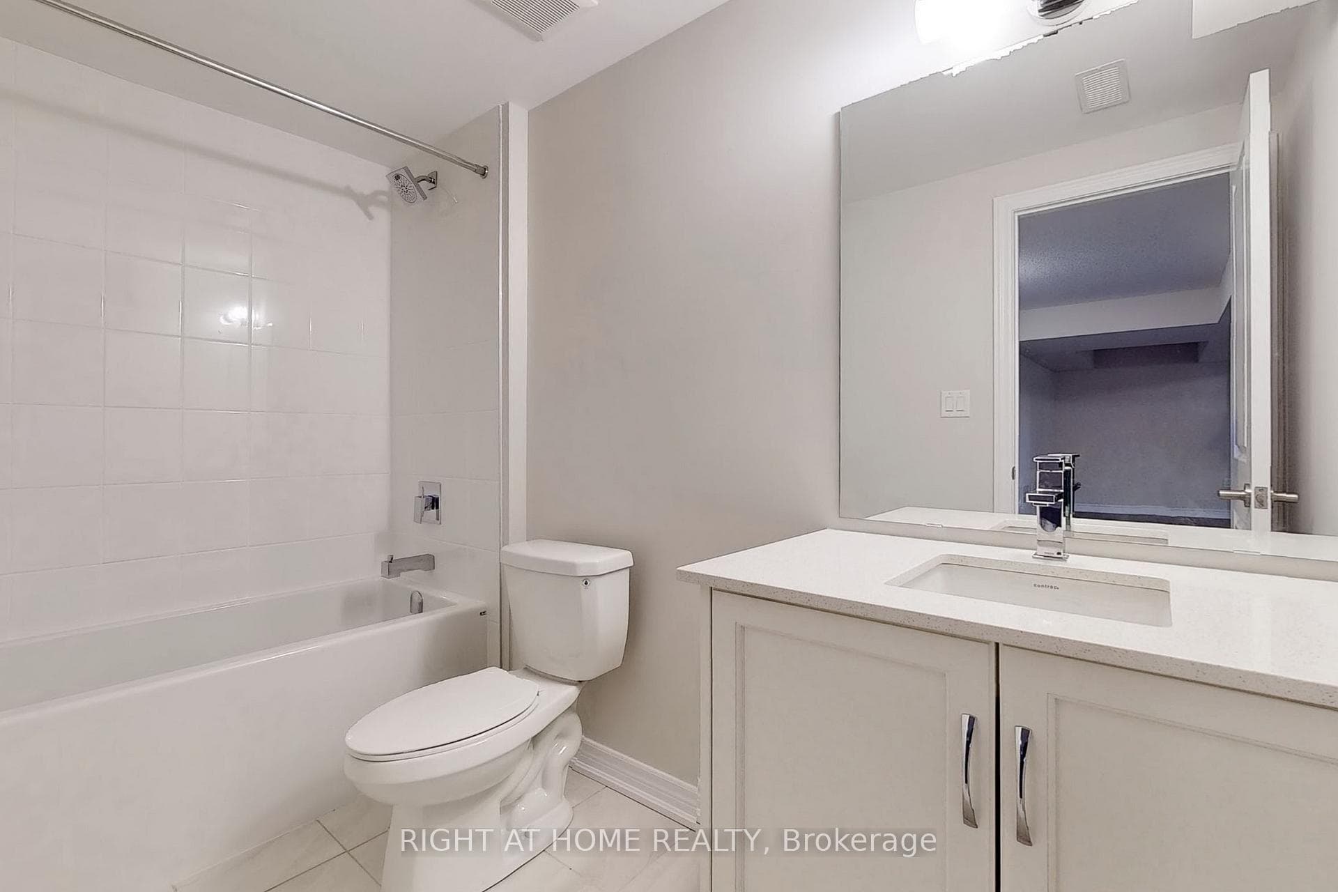 91 Starfire Crescent photo 35