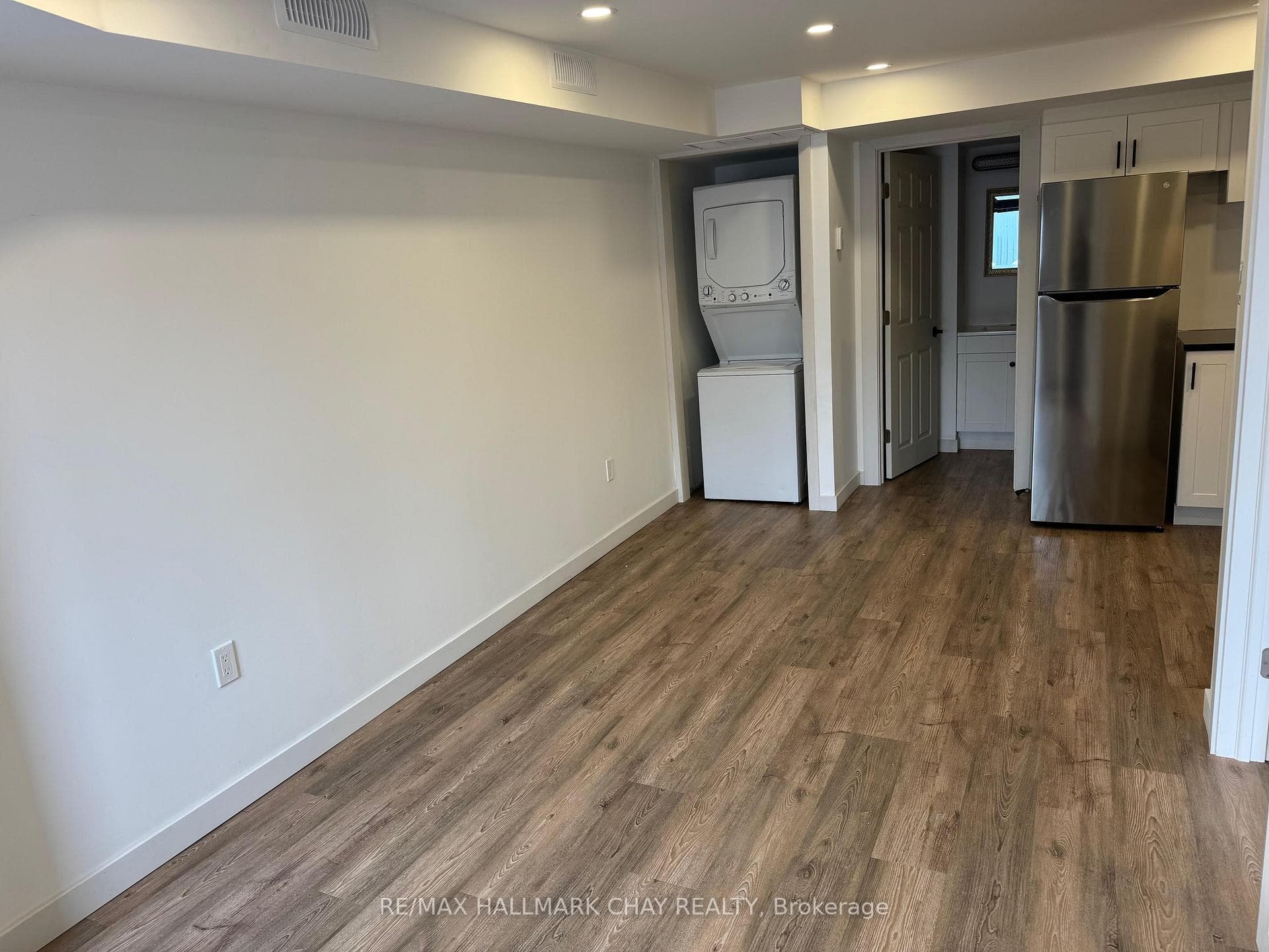 95 Victoria Street Unit 2 photo 6