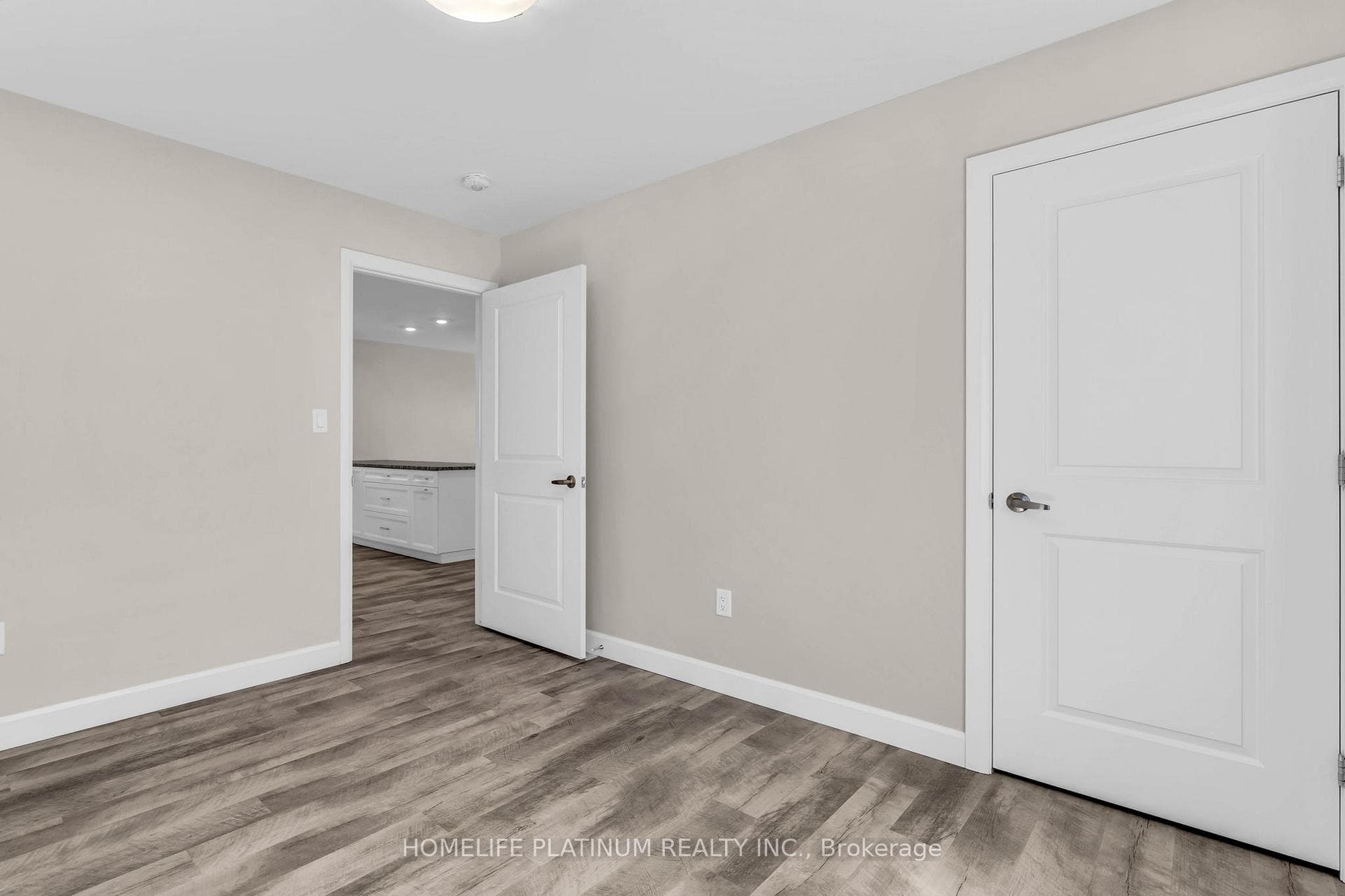 143 Howard Road photo 12
