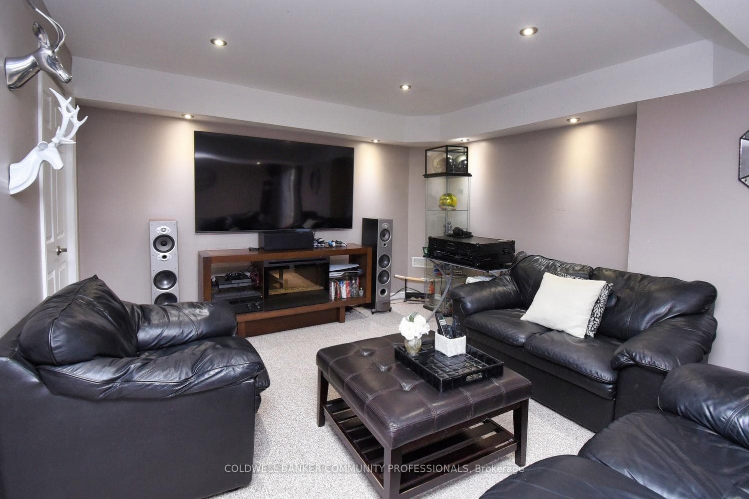 159 Thames Way photo 37