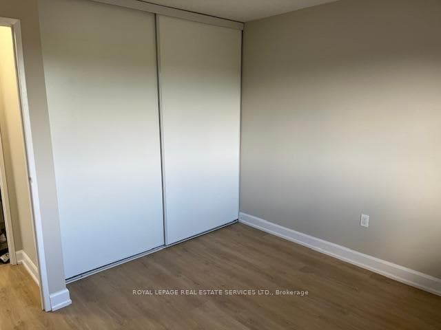 75 Huxley Street Unit 704 photo 9