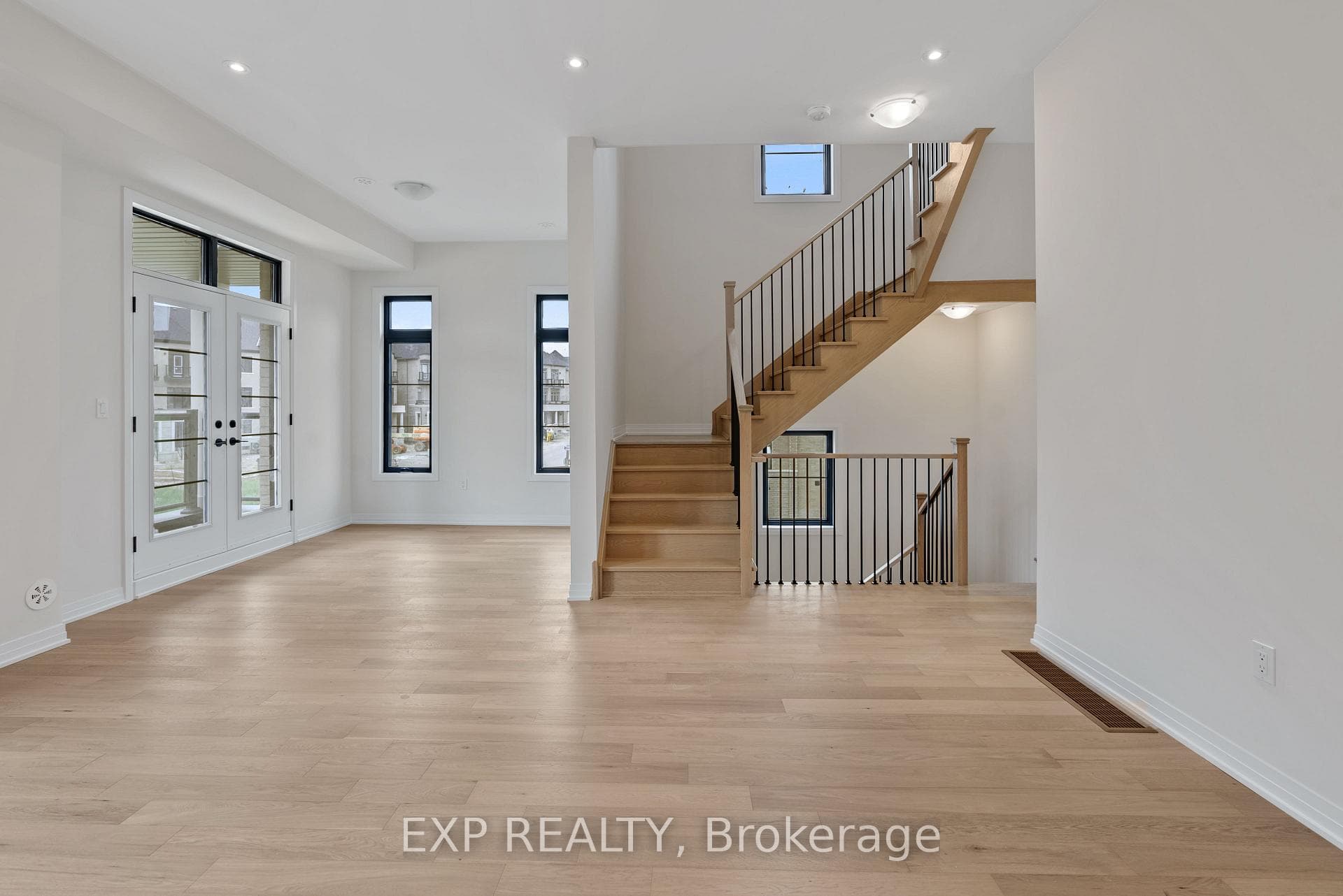 37 ARCHAMBAULT Way photo 27