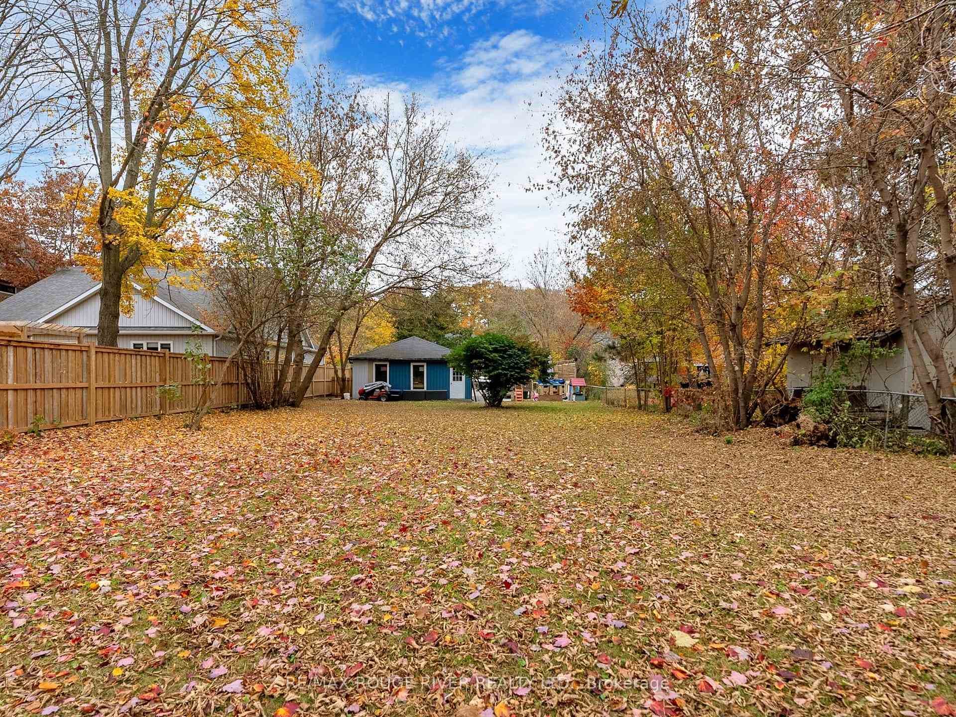 59 Oak Avenue photo 39