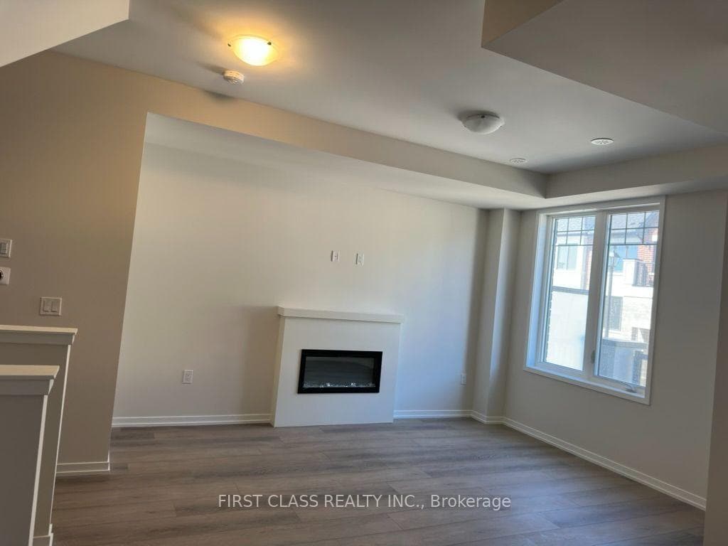 27 Arbour Green Cres Crescent photo 13