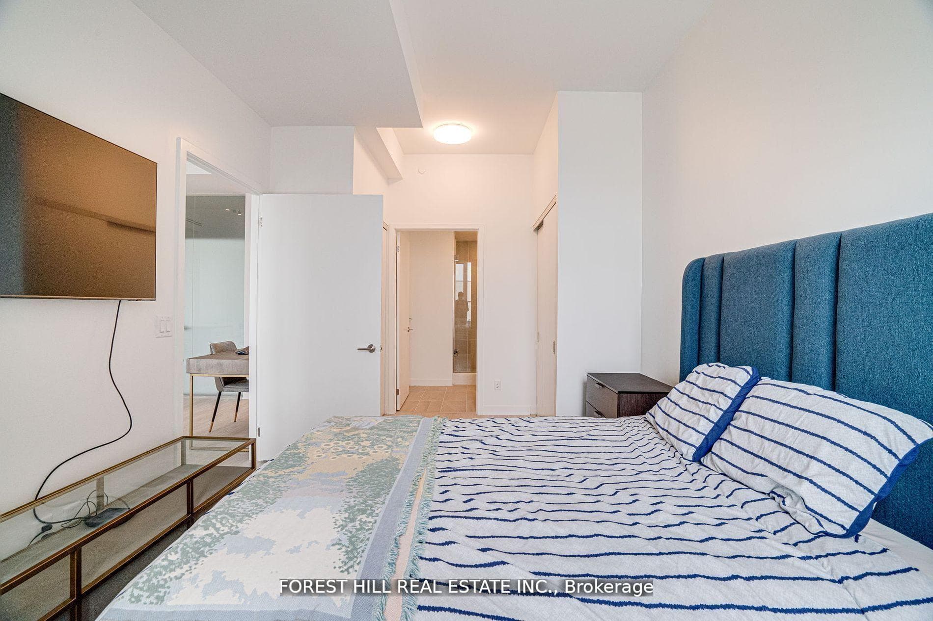 185 Alberta Avenue Unit 209 photo 13