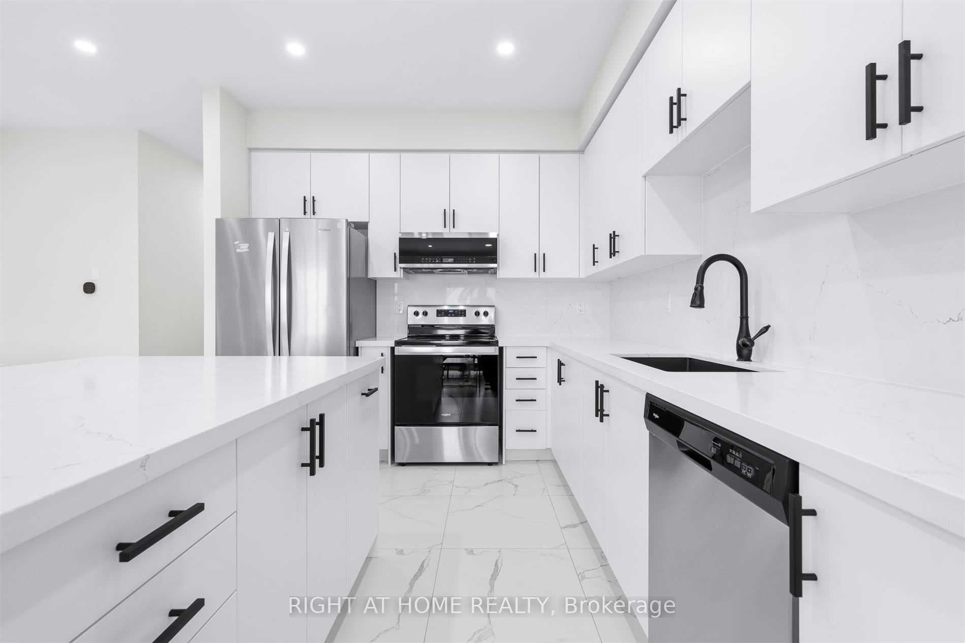1172 Peelar Crescent photo 7
