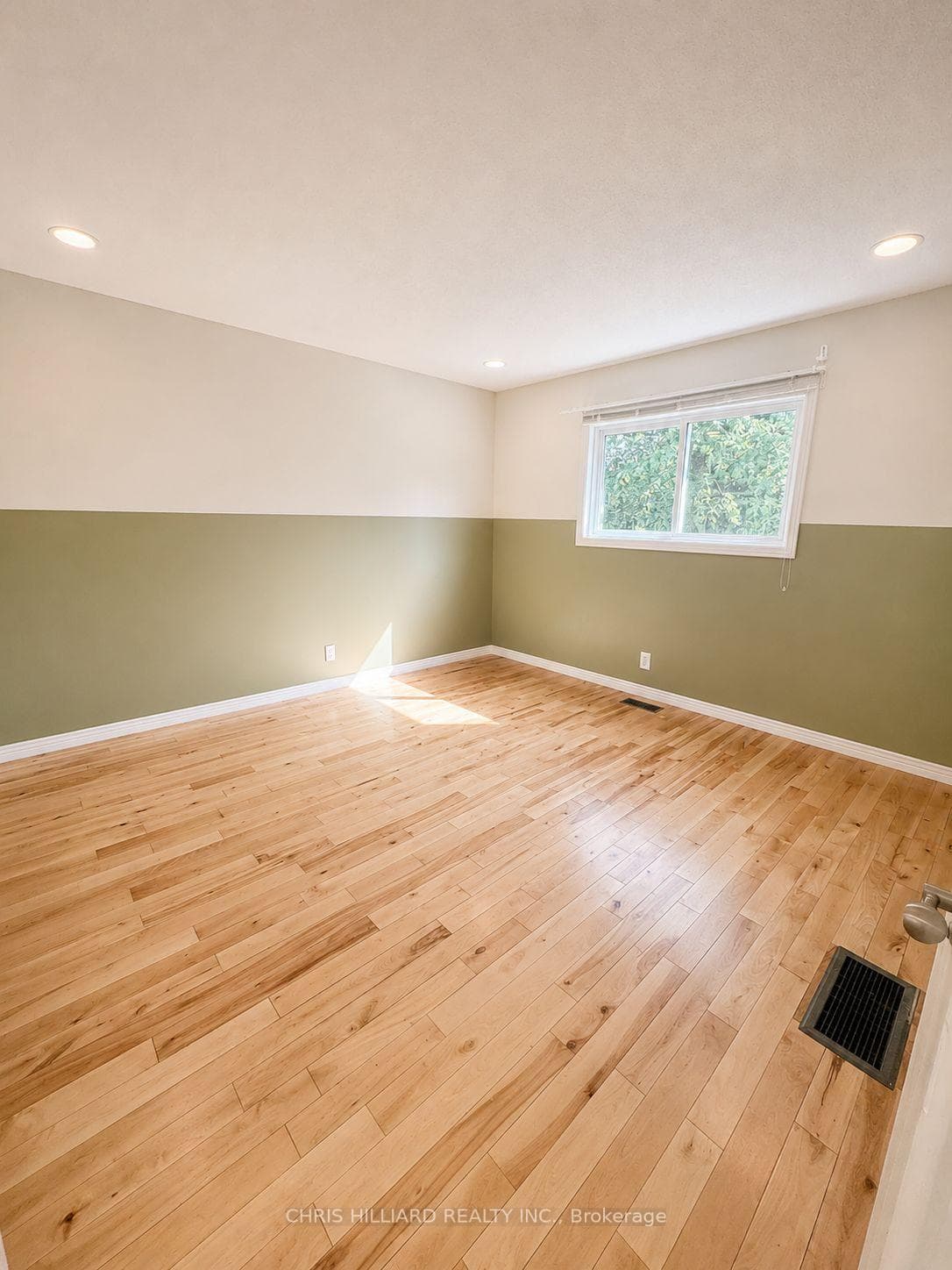 1668 River Road photo 10