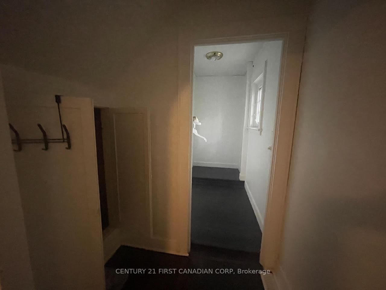 300 Huron Street photo 18