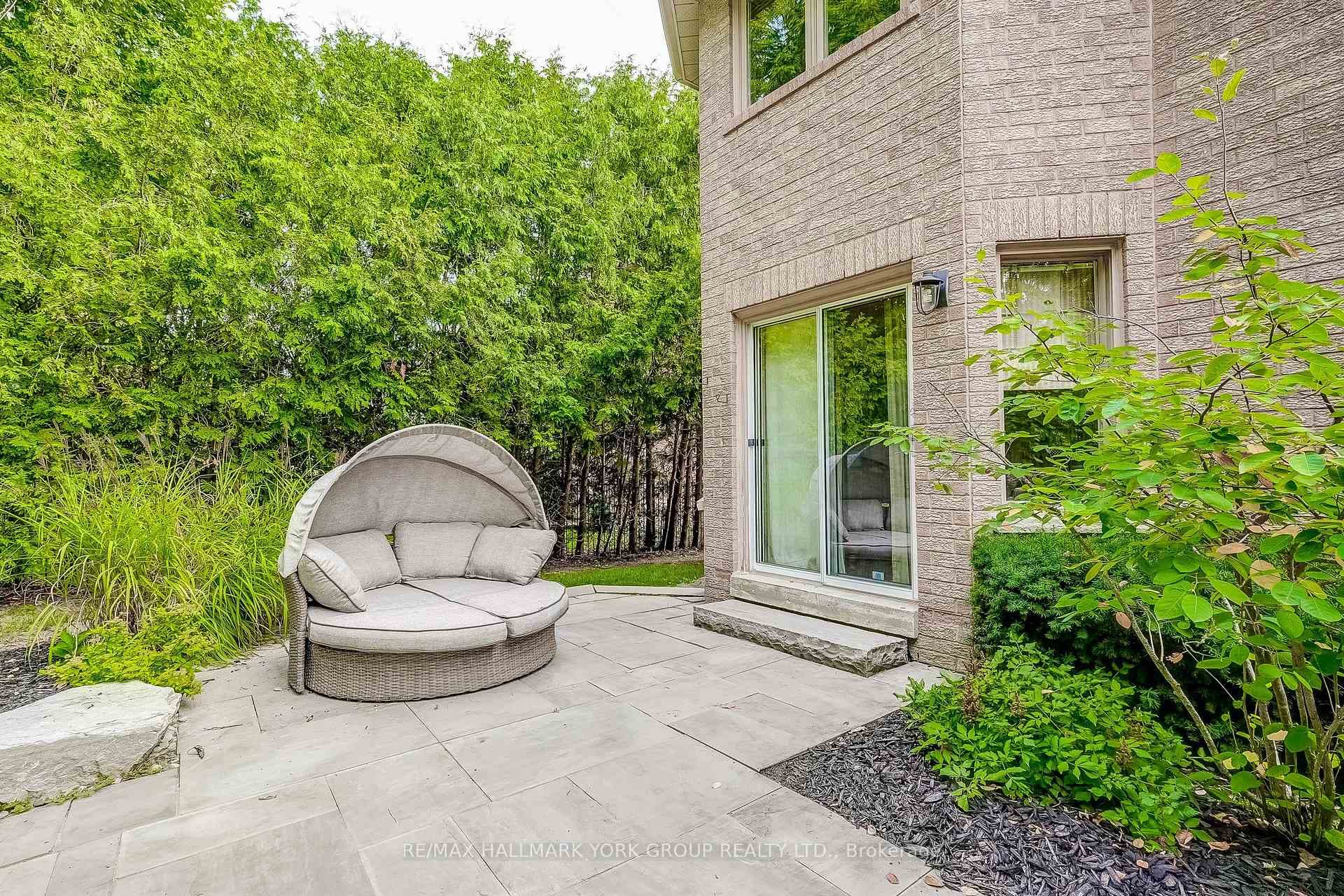 7 Falling Leaf Court photo 33
