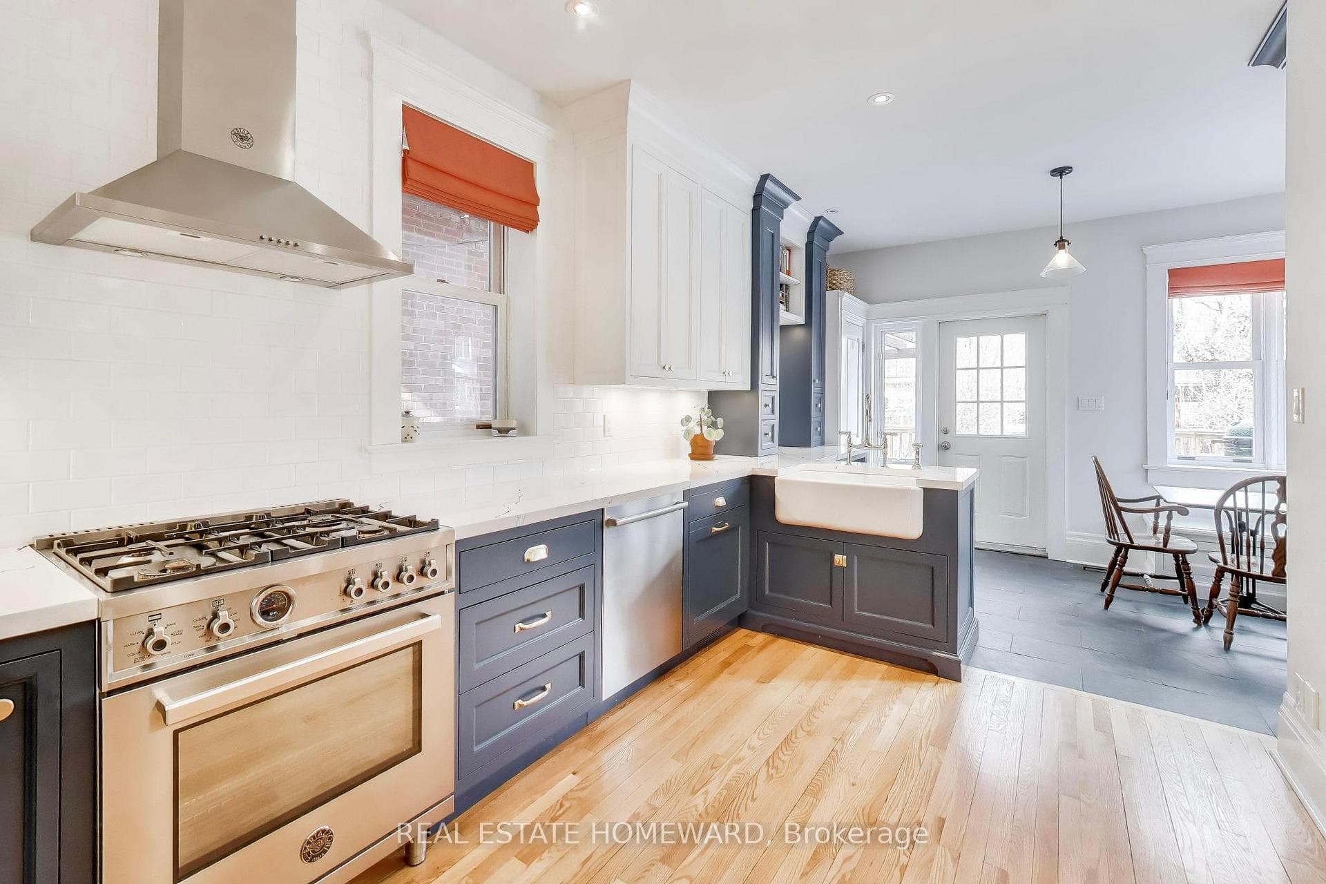 80 Hogarth Avenue photo 12