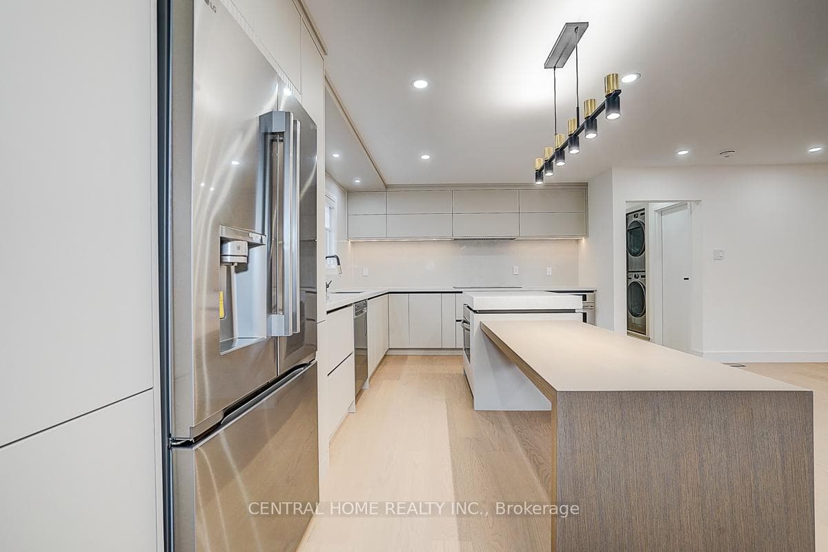 23 Bakerdale Road Unit Main photo 5