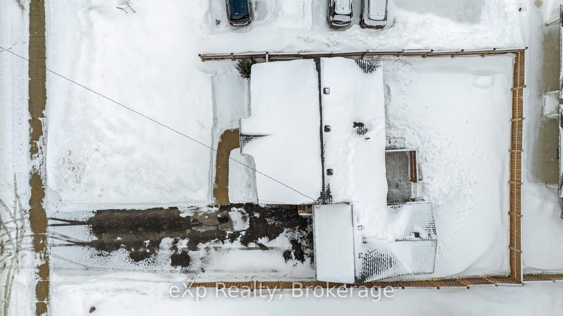 470 QUEEN Street photo 29